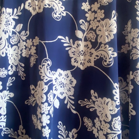 Espresso Blue and White Dress - Picture 6 of 6